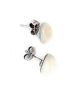 Stud earrings with white mother-of-pearl and eyelets  - 2