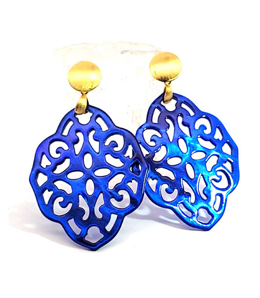 Ear pendant mother-of-pearl ornamental, azure blue  - 1
