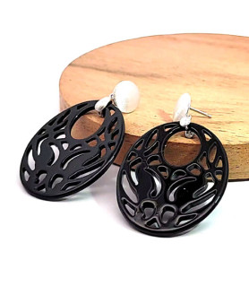 Ear pendant mother-of-pearl oval, black  - 1